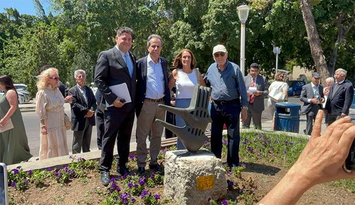 Έγιναν τα αποκαλυπτήρια του γλυπτού «Νόστος» στο Μανδράκι, από τη Λέσχη Lions Ρόδου