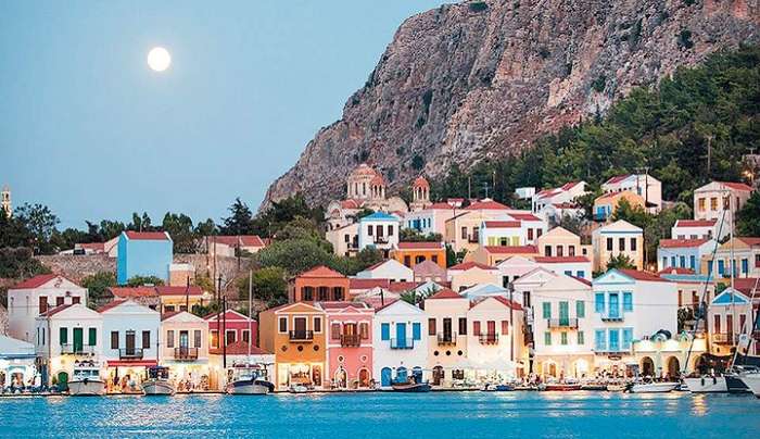 Πέντε νησιά του Αιγαίου για διακοπές χωρίς αυτοκίνητο - Τα τέσσερα στα Δωδεκάνησα