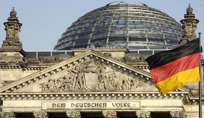ΟΧΙ Βερολίνου στα κόκκινα δάνεια και τις επαναπροσλήψεις στο δημόσιο