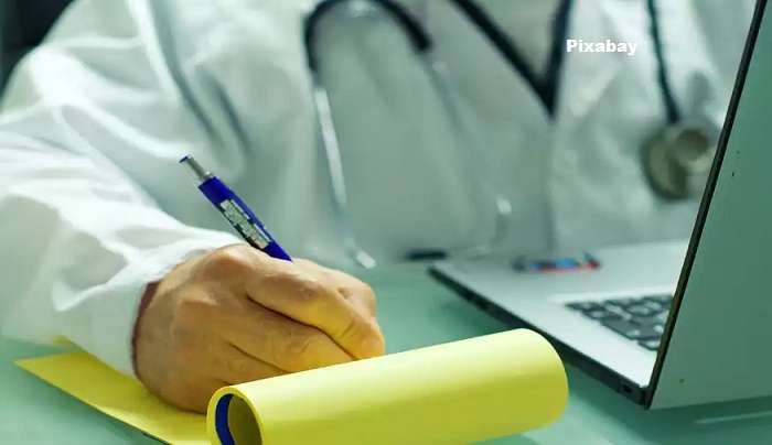 Υπουργείο Υγείας: Ετοιμάζεται σχέδιο για κατ’ οίκον νοσηλεία των βαριά ασθενών - Τι θα περιλαμβάνει