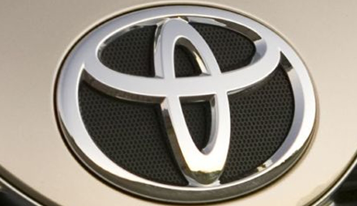 Ανακαλεί χιλιάδες οχήματα η Toyota
