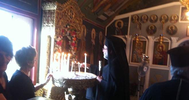 Ο πανηγυρικός εσπερινός της Παναγίας Τριχερούσας στο Πυλί (Φωτο)