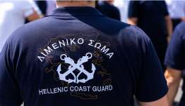 Τουριστικό σκάφος από το Κουσάντασι με 250 επιβάτες έφτασε με άθλιες συνθήκες στην Κω, η παρέμβαση του λιμενικού και το «μπράβο» του Κικίλια