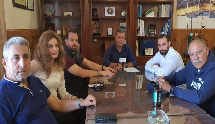 Υπεγράφη η σύμβαση για ανακατασκευή των ανοιχτών γηπέδων μπάσκετ σε Αντιμάχεια και Μαστιχάρι