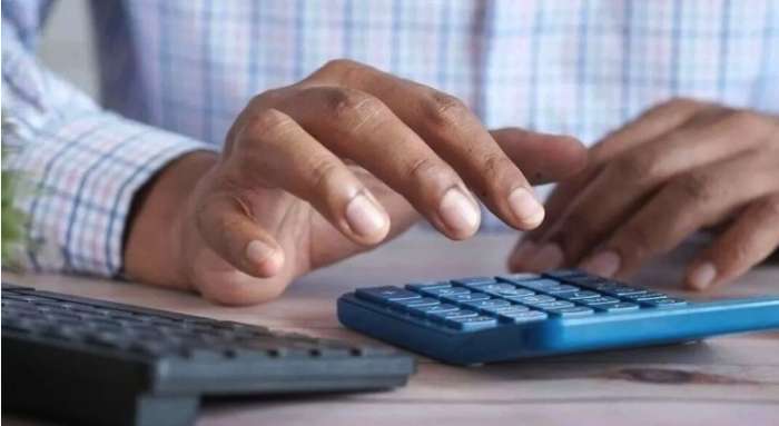 Πότε «διαγράφονται» τα ληξιπρόθεσμα χρέη - Τι αλλάζει με τις παλιές οφειλές