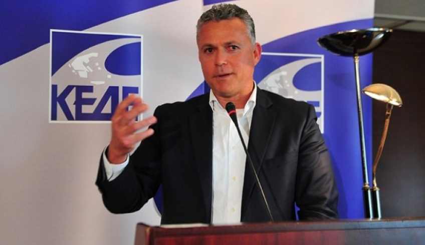 Την υπογειοποίηση του δικτύου ηλεκτροδότησης ζητά ο δήμαρχος Λειψών από τον υπουργό Ενέργειας