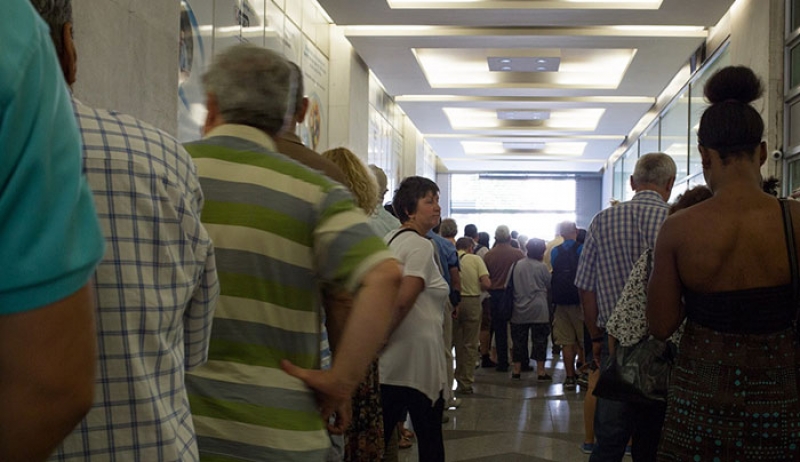 Τα νοικοκυριά γονάτισαν - Νέα χρέη 849 εκατ. ευρώ προς την Εφορία τον Αύγουστο