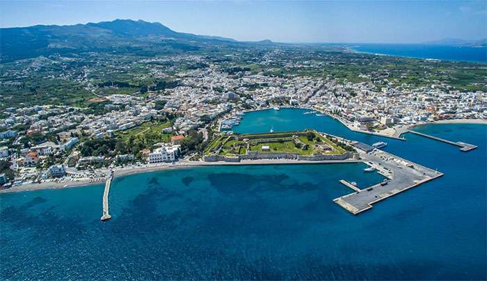 Τρεις νέες τουριστικές επενδύσεις σε Αθήνα, Κω και Σαντορίνη