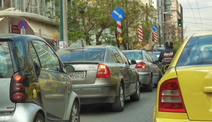 Ανατρέπονται όλα στα τέλη και τους φόρους των ΙΧ - Πως θα γίνονται οι υπολογισμοί