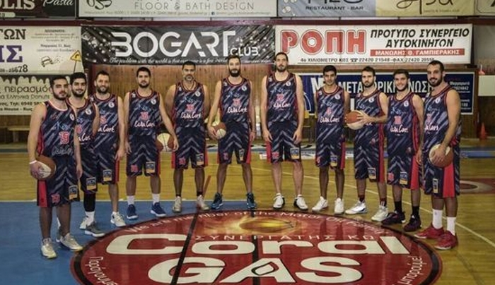 Παρέμειναν Τρύπας και Καραθωμάς