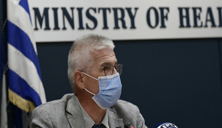Αν έχουμε τρία κρούσματα σε σχολείο, μπορεί να χρειαστεί να το κλείσουμε