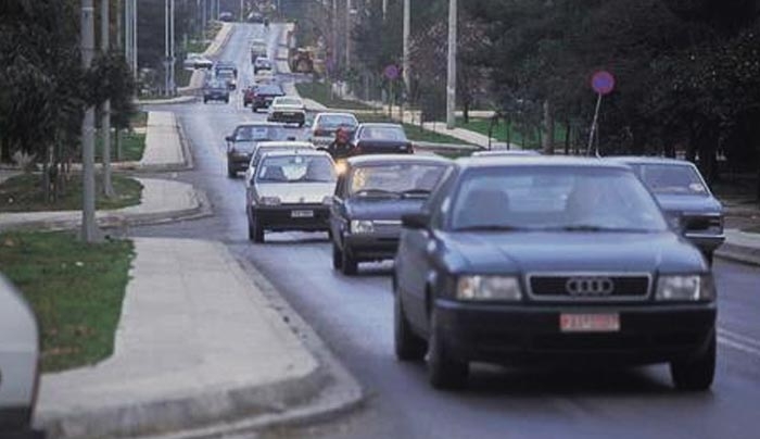 Με τον μήνα η πληρωμή τελών κυκλοφορίας αυτοκινήτων