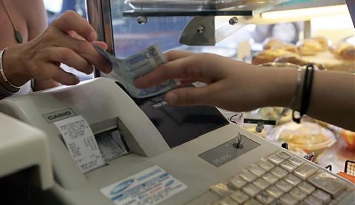 Οριστικό! Αποδείξεις τέλος – Πληρώνετε με πιστωτικές για να πετύχετε έκπτωση φόρου