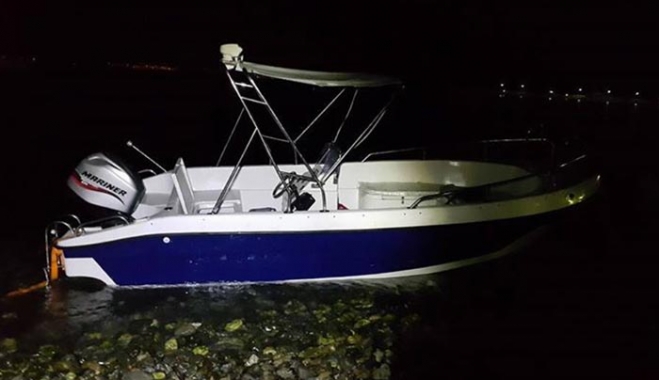 Εντοπίστηκε ακυβέρνητο σκάφος με 11 ενήλικες επιβαίνοντες και ένα μωρό από την Ελληνική Ομάδα Διάσωσης