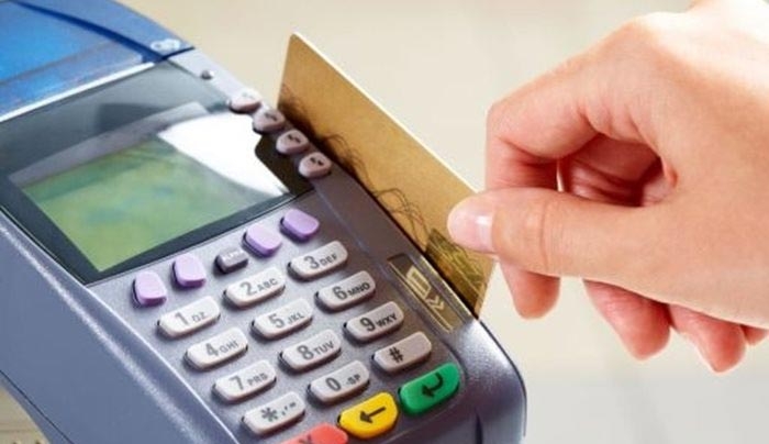 Ποδαρικό σε εστιατόρια και ταβέρνες θα κάνει η υποχρεωτικη εγκατάσταση POS