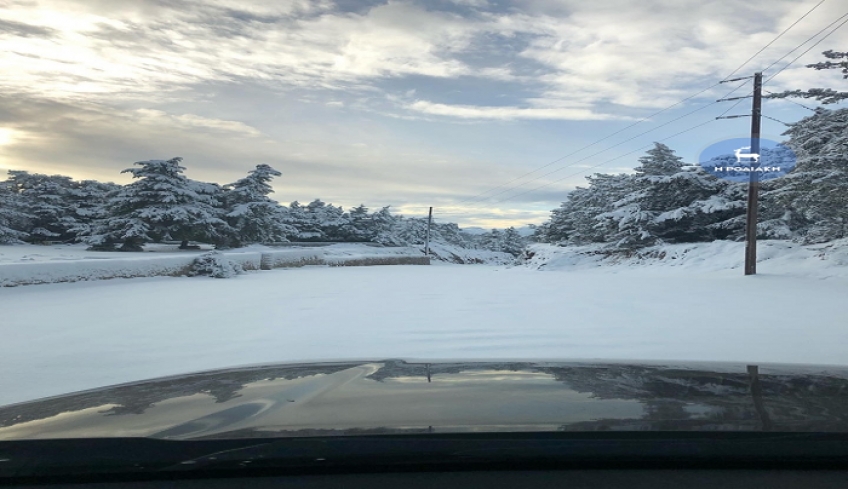 Λευκό... χαλί έστρωσε και στη Σύμη!