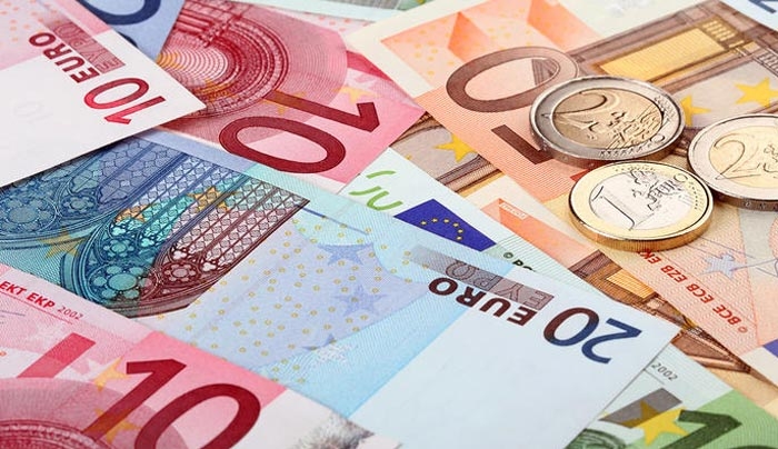 Τι έρχεται με τον ακατάσχετο λογαριασμό – Έτοιμο το ν/σ για πλαστικό χρήμα