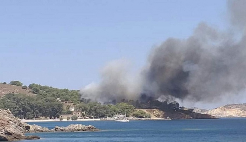 Υπό έλεγχο η πυρκαγιά στην περιοχή Μερικιά – Κουλούκι στη Λέρο.