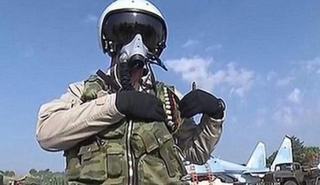 Εντολή από το Κρεμλίνο: Με καλάζνικοφ και περίστροφα θα πετούν πλέον οι Ρώσοι πιλότοι [εικόνες]