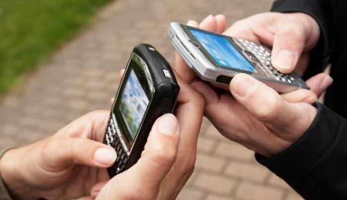 Νέες μειωμένες τιμές κινητής τηλεφωνίας στην ΕΕ