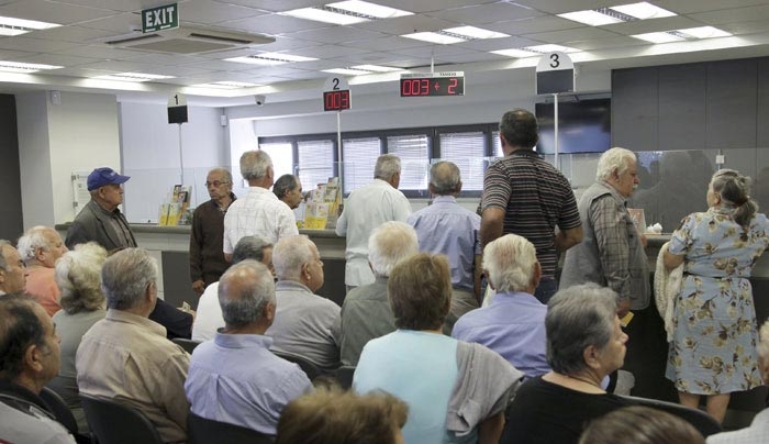 ΝΕΟΣ ΤΡΟΠΟΣ ΥΠΟΛΟΓΙΣΜΟΥ: «Ψαλίδι» έως 25% σε εφάπαξ και επικουρικές συντάξεις