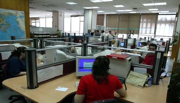 Αυξήσεις έως και 60 ευρώ για το 55% των δημοσίων υπαλλήλων από την Πρωτοχρονιά