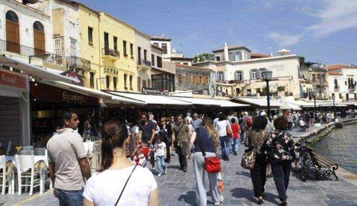Χανιά: Πάνω από 5.000 τουρίστες ξεχύθηκαν στην πόλη - Έφτασαν με 3 κρουαζιερόπλοια μέσα σε λίγες ώρες!