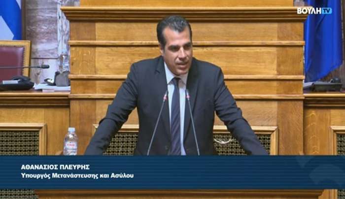 Θ. Πλεύρης: «Κλείνουμε οριστικά την πόρτα στην παράνομη μετανάστευση». Αύξηση επιστροφών – Ποινικό αδίκημα η παράνομη διαμονή – Τέλος στη νομιμοποίηση μετά την 7ετία