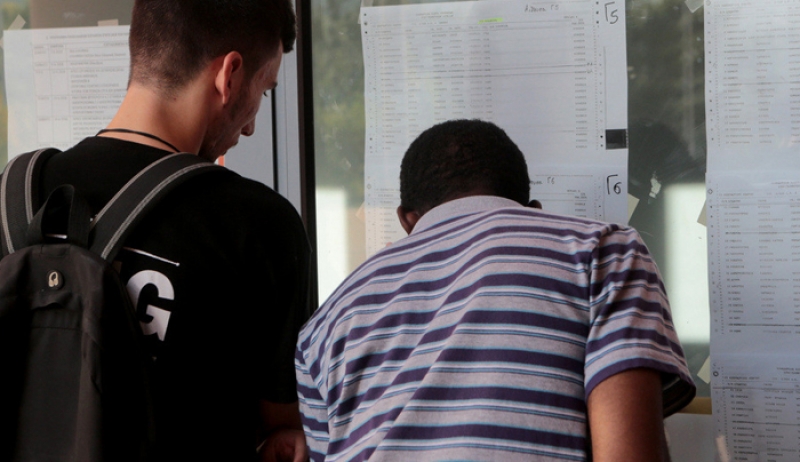 Βάσεις 2018: Οι τελευταίες εκτιμήσεις - Μόρια στις δημοφιλείς σχολές