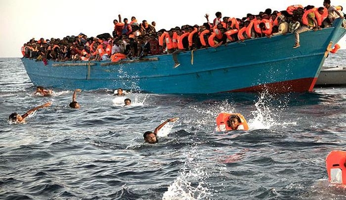 Δραματική επιχείρηση διάσωσης 6.500 μεταναστών ανοιχτά της Λιβύης (φωτό-βίντεο)