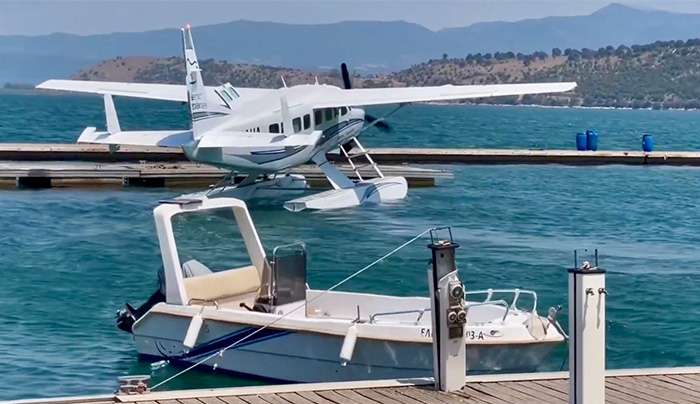 Η Αμφιλοχία υποδέχτηκε τα υδροπλάνα για πρώτη φορά στο λιμάνι της