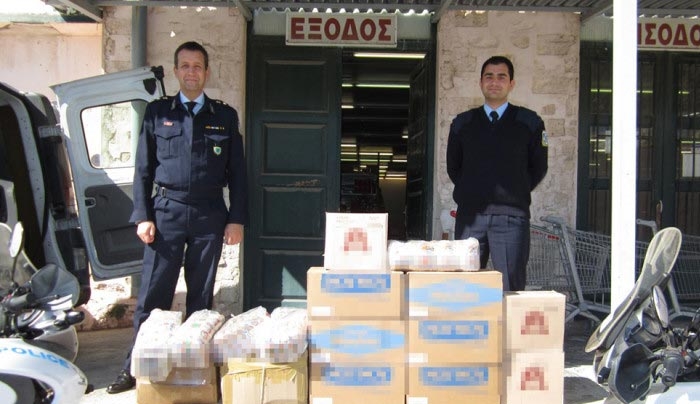 Αστυνομικοί που υπηρετούν στα νησιά του Νοτίου Αιγαίου πήραν μέρος εθελοντικά σε αιμοδοσία και συγκέντρωση ειδών πρώτης ανάγκης