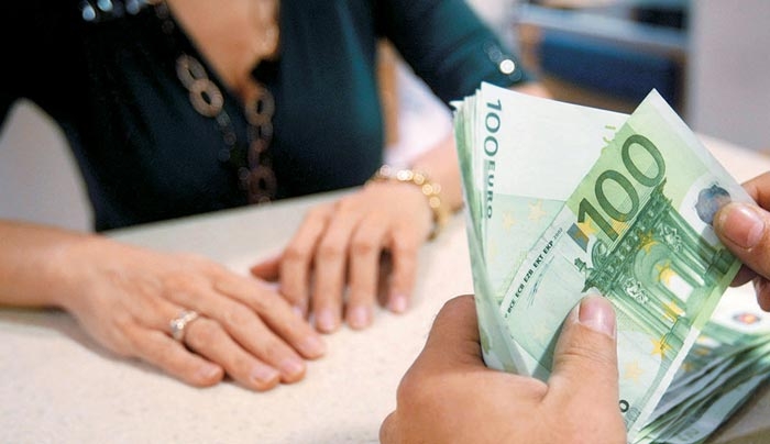 Τι ισχύει για τις κατασχέσεις τραπεζικών λογαριασμών - Πώς θα γλιτώσετε