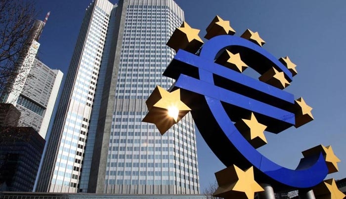 Μηνύουν την ΕΚΤ 200 επενδυτές για το ελληνικό PSI