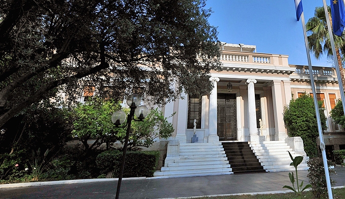 Πρωτοχρονιάτικη ΠΝΠ: Τι αλλάζει για συντάξεις Δημοσίου, συμβάσεις καθαριότητας, προνοιακά επιδόματα (έγγραφο)