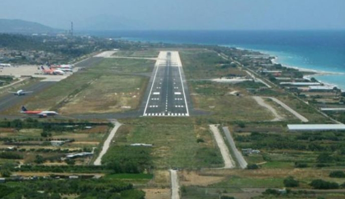 «Όχι» από 161 θεσμικούς φορείς στην πώληση των αεροδρομίων  - Ανάμεσα τους Ζερβός &amp; Μαυρουδή