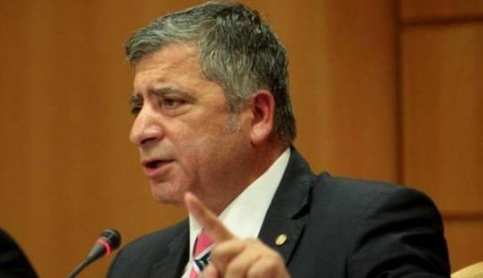 Πατούλης: Να παραιτηθεί ο γ.γ. του υπουργείου Υγείας που εξέθεσε τη χώρα στον κίνδυνο της ελονοσίας