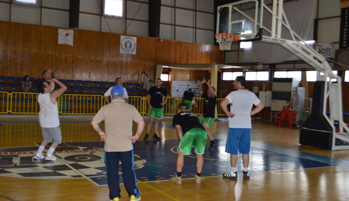 ΜΜΕ - Πολιτικοί στον σημερινό αγώνα μπάσκετ για να εγχειριστεί ο μικρός Δημήτρης! (ΦΩΤΟ - ΒΙΝΤΕΟ)