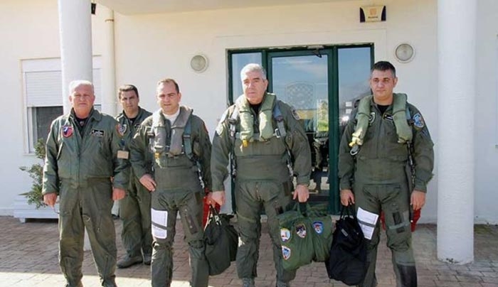 Ο Έλληνας Αρχηγός της Αεροπορίας &quot;αναχαίτισε&quot; Αμερικανό πτέραρχο με F-16 πάνω από την Κρήτη