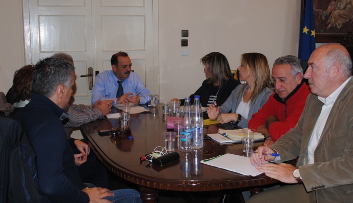 Σύσκεψη για τον μαθητικό τουρισμό πραγματοποιήθηκε εχθές υπό την προεδρία του Δημάρχου Ρόδου Φὠτη Χατζηδιάκου.