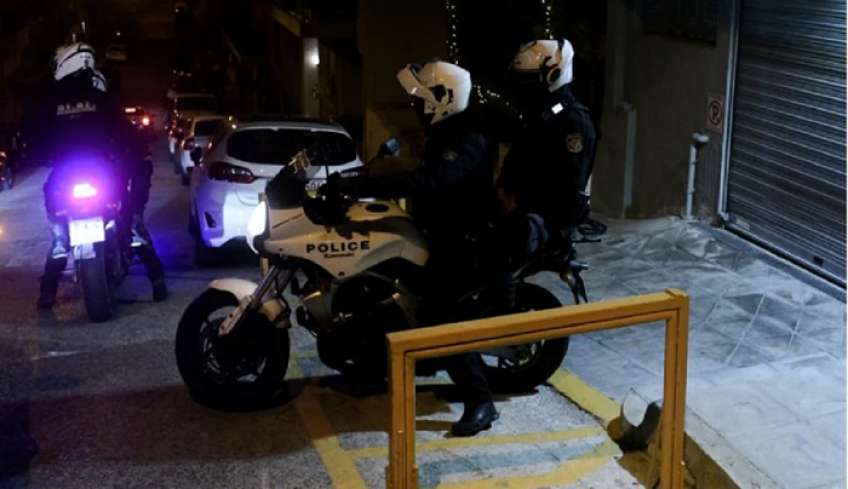 Θεσσαλονίκη: Καταγγελία για ξυλοδαρμό 15χρονου από αστυνομικό – «Τον πάταγε για 4 λεπτά»