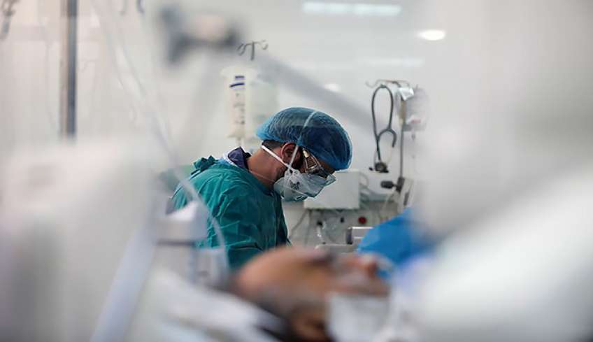 Κορωνοϊός: 8.413 νέα κρούσματα και 66 θάνατοι – Στους 279 οι διασωληνωμένοι
