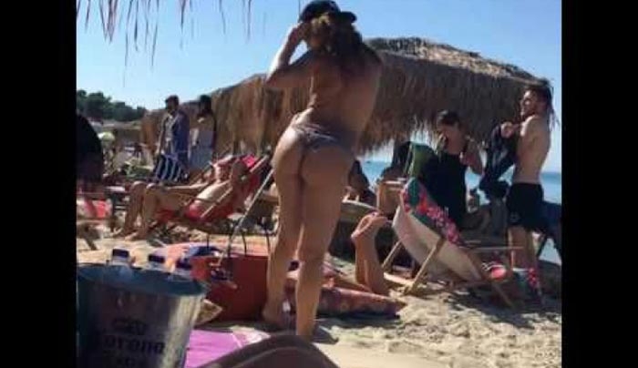 Viral έχει γίνει το βίντεο με το σελφοκόνταρο και τα οπίσθια! (Βίντεο)