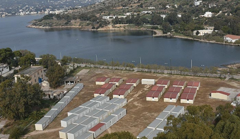 Εξετάζουν ξανά τη λύση των «πλωτών hotspot» για μετανάστες