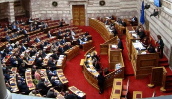 Ο ΣΥΡΙΖΑ χαρίζει με τροπολογία τα πρόστιμα στο λαθρεμπόριο