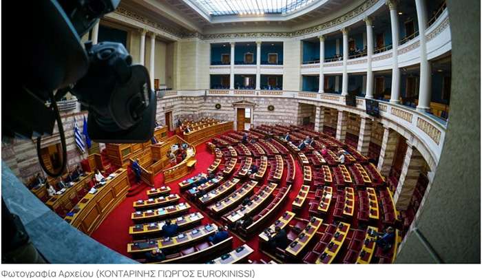 Τελικό σχέδιο προϋπολογισμού: Μειωμένοι συντελεστές ΦΠΑ σε μεταφορές, τουρισμό, πολιτισμό – Πού αυξάνεται