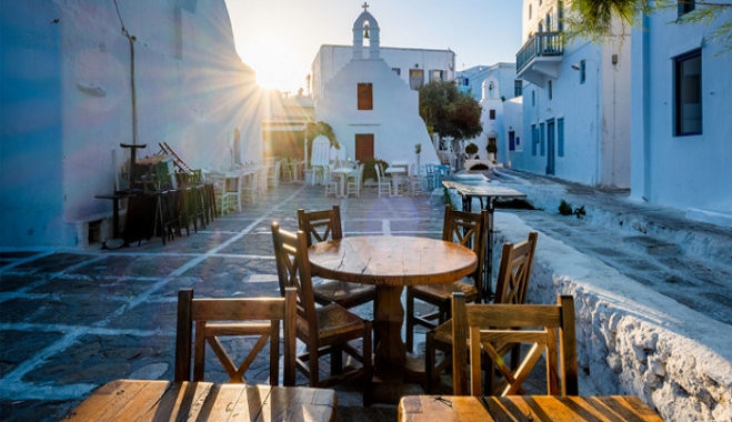 «Μαύρα» τα στοιχεία από τον Τουρισμό: Στο 25% η μέση πληρότητα τον Ιούλιο- Ετοιμάζουν εκπτωτικά «πακέτα» για τους Έλληνες τα ξενοδοχεία