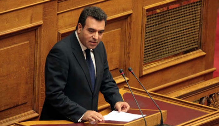 Παρέμβαση του Μ. Κόνσολα για τους μαθητές εσπερινών λυκείων, αναφορικά με το δικαίωμα συμμετοχής τους σε ενδοσχολικές και πανελλαδικές εξετάσεις