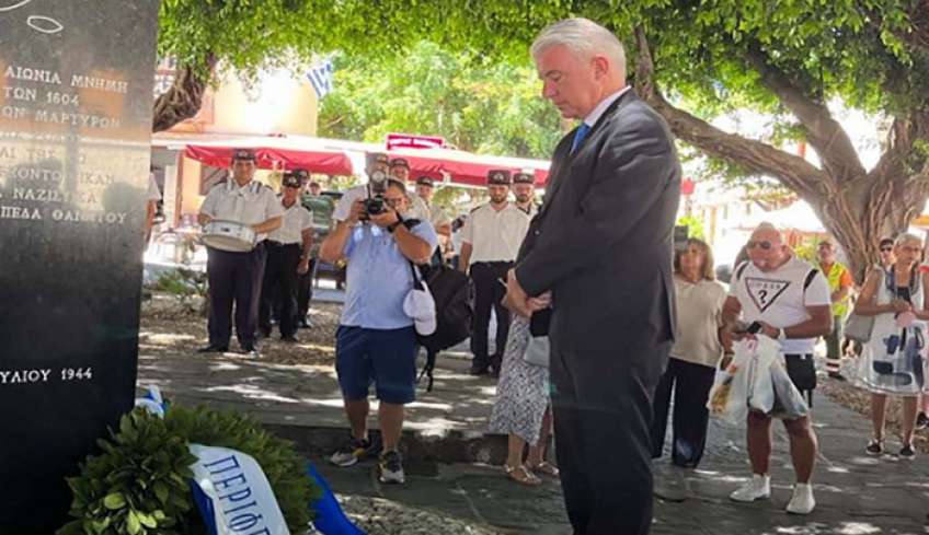 Στεφάνι στη μνήμη των Εβραίων που εστάλησαν στο Άουσβιτς από Ρόδο και Κω κατέθεσε ο Γερμανός πρέσβης