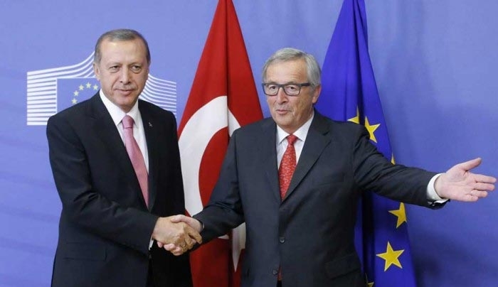 Έκθεση ΕΕ για τη Τουρκία: Παραδέχονται ότι χρηματοδοτούν και “χαϊδεύουν” μια χούντα